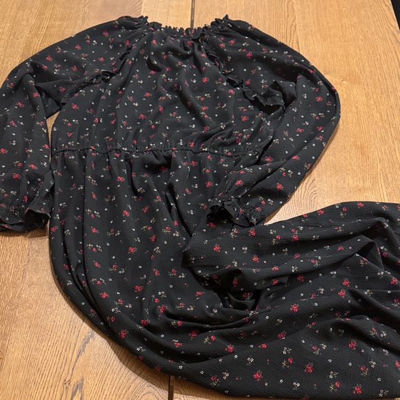 GAP - Picture 7 of 11